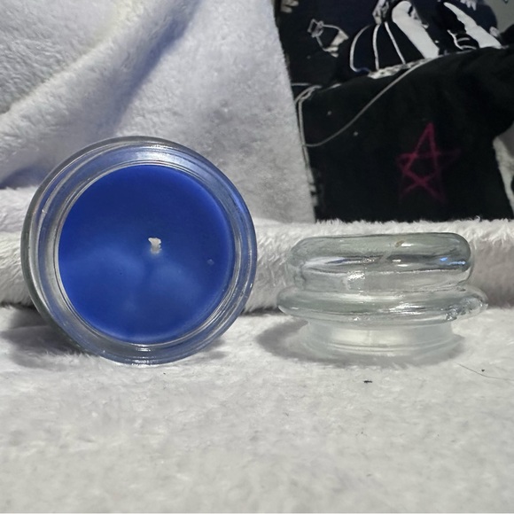 *free w/ bundle!* Lavender Candle | 16hrs | Watson - Picture 2 of 3